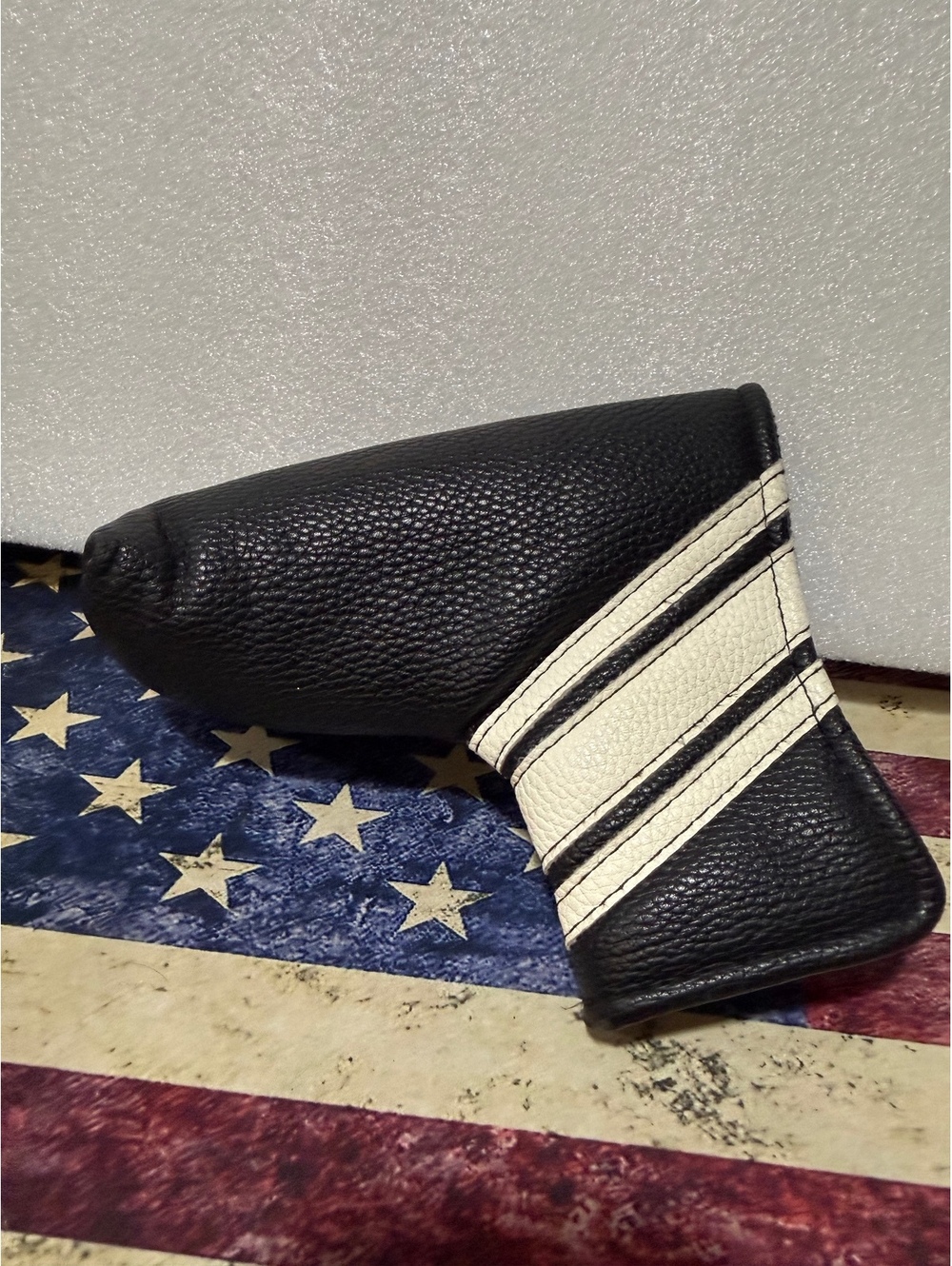 Golf Blade Putter Headcover Black White Stripe Faux Leather with Closure